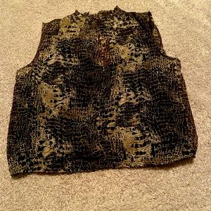 Express woman’s size large